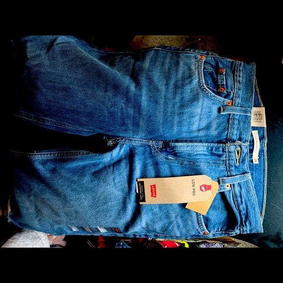 Brand new with tags Levi’s 501 distressed jeans - Picture 1 of 6